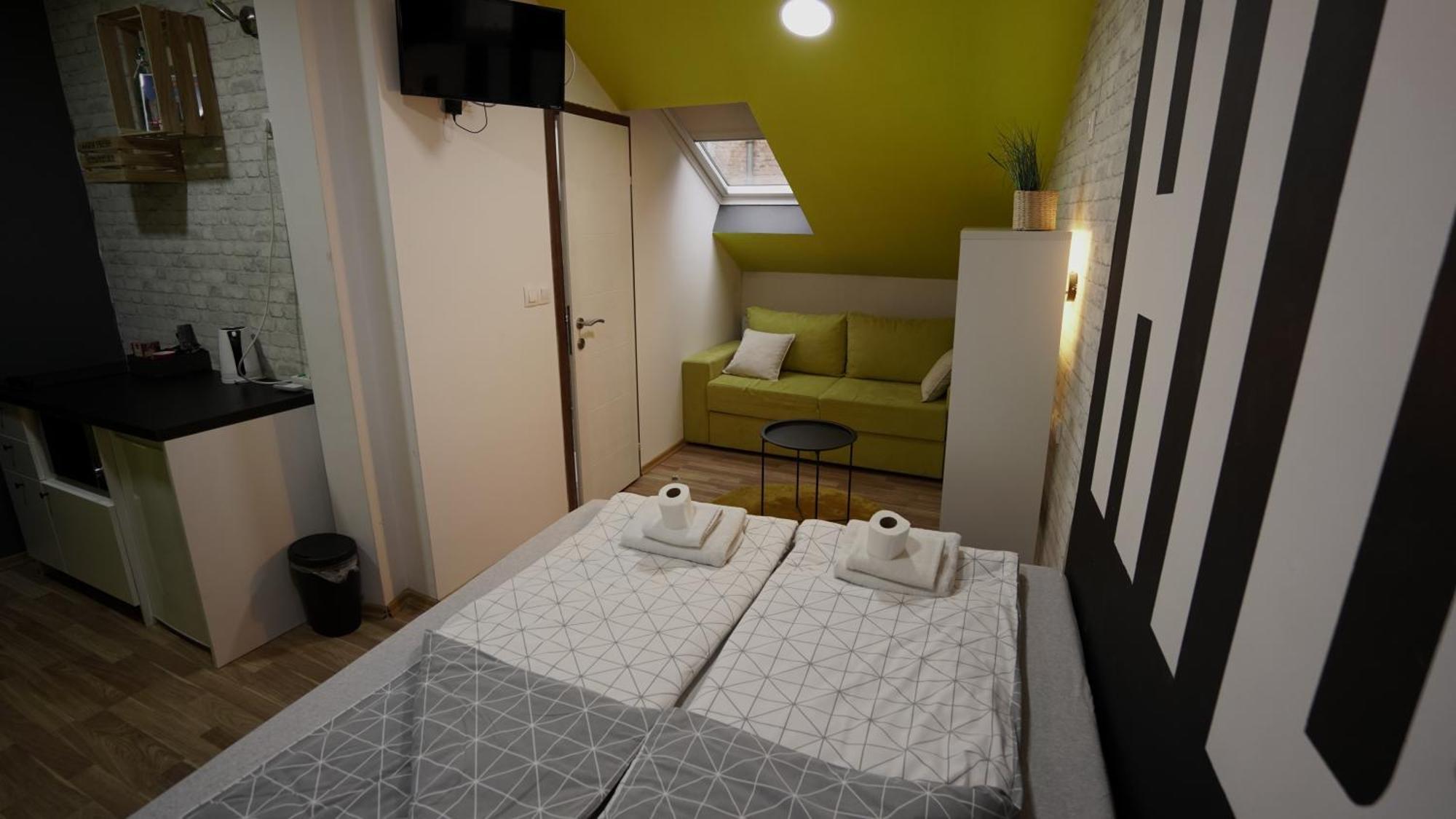 Hideaway Rooms & Apartments ซาราเยโว ภายนอก รูปภาพ