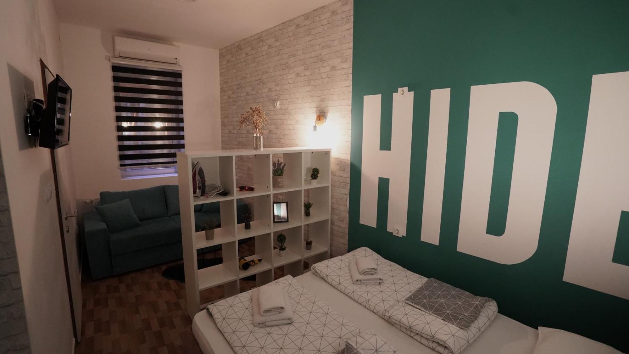 Hideaway Rooms & Apartments ซาราเยโว ภายนอก รูปภาพ