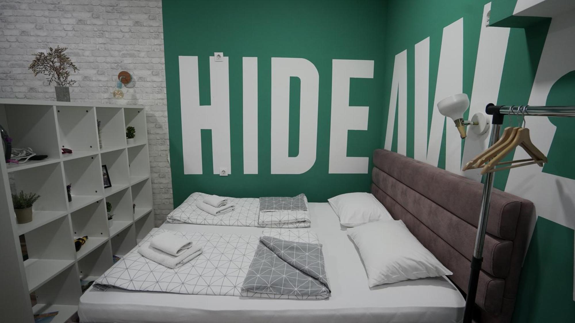Hideaway Rooms & Apartments ซาราเยโว ภายนอก รูปภาพ